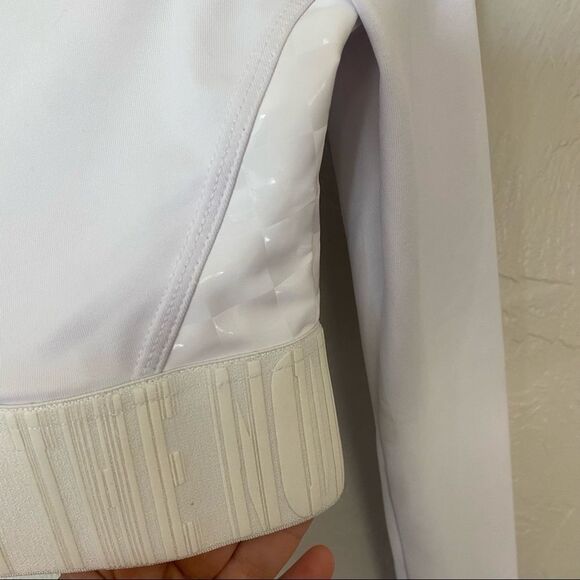 Lime & Vine “Disrupt the Norm” Chelsea Crop Top - Picture 7 of 8